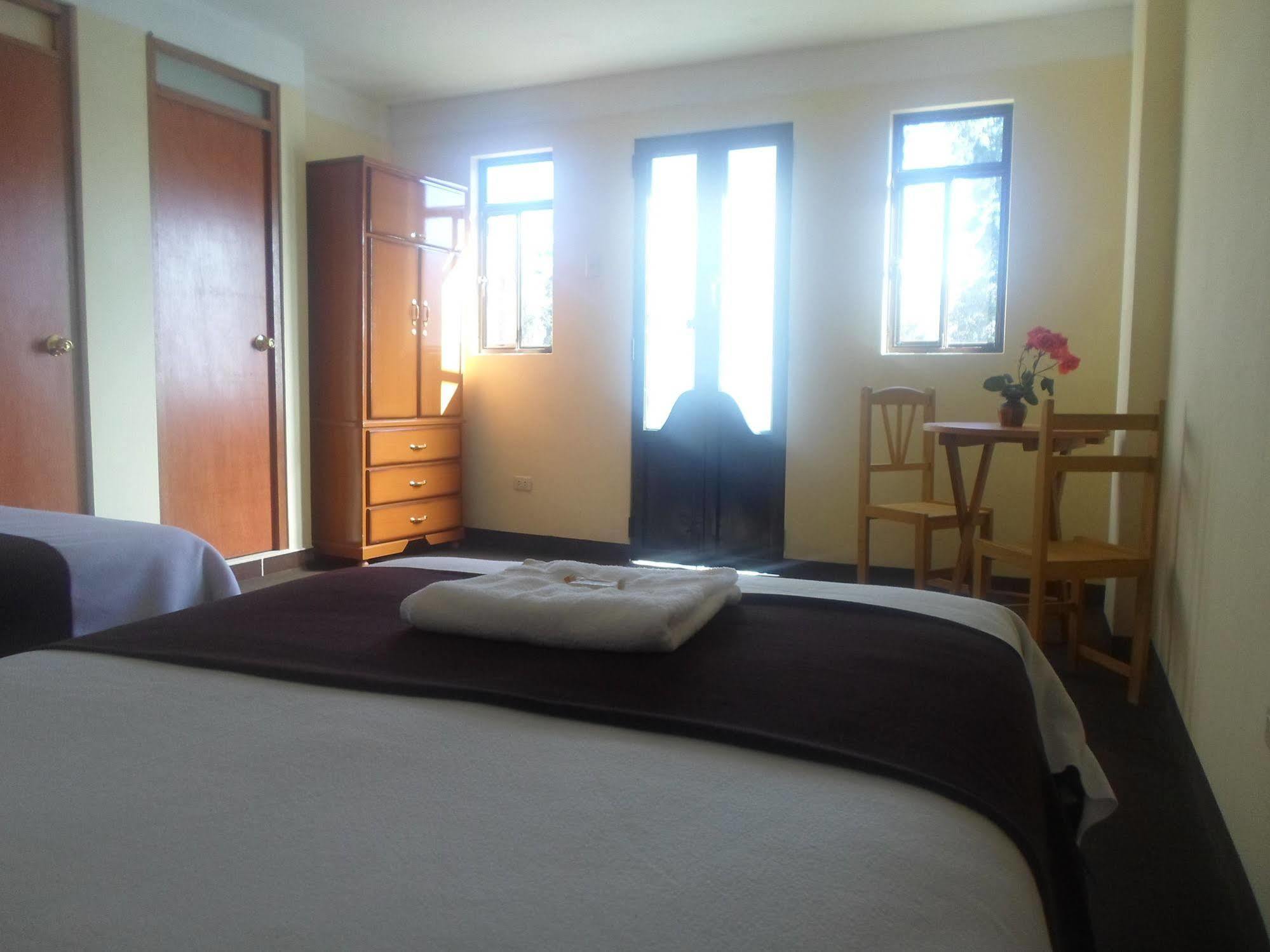 Hostal Casa del Montañista Huaraz  Exterior foto
